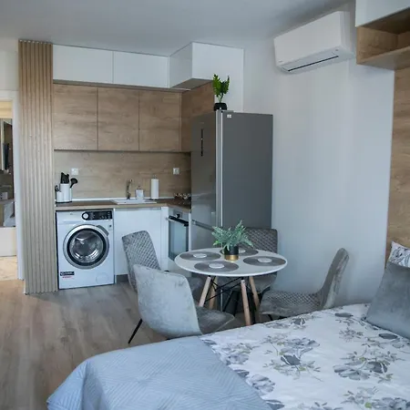 Flora Apartment, Free Parking, Self Chek-in * Varna