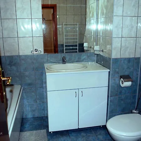 Apartament Flora *
